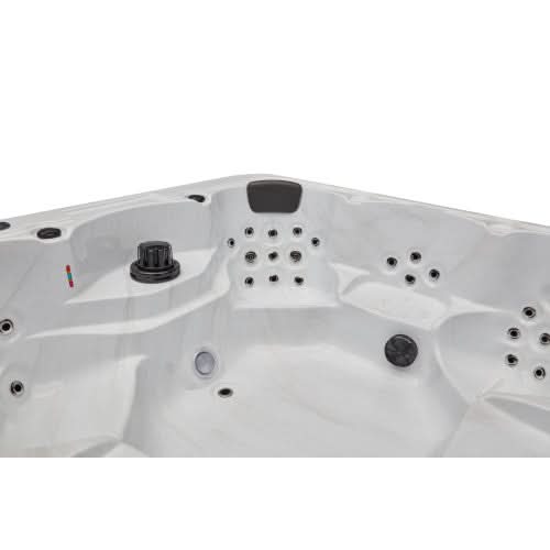 Luxury Spas Hot Tubs Luxury Spas Denali 7-Person Hot Tub Studio Series