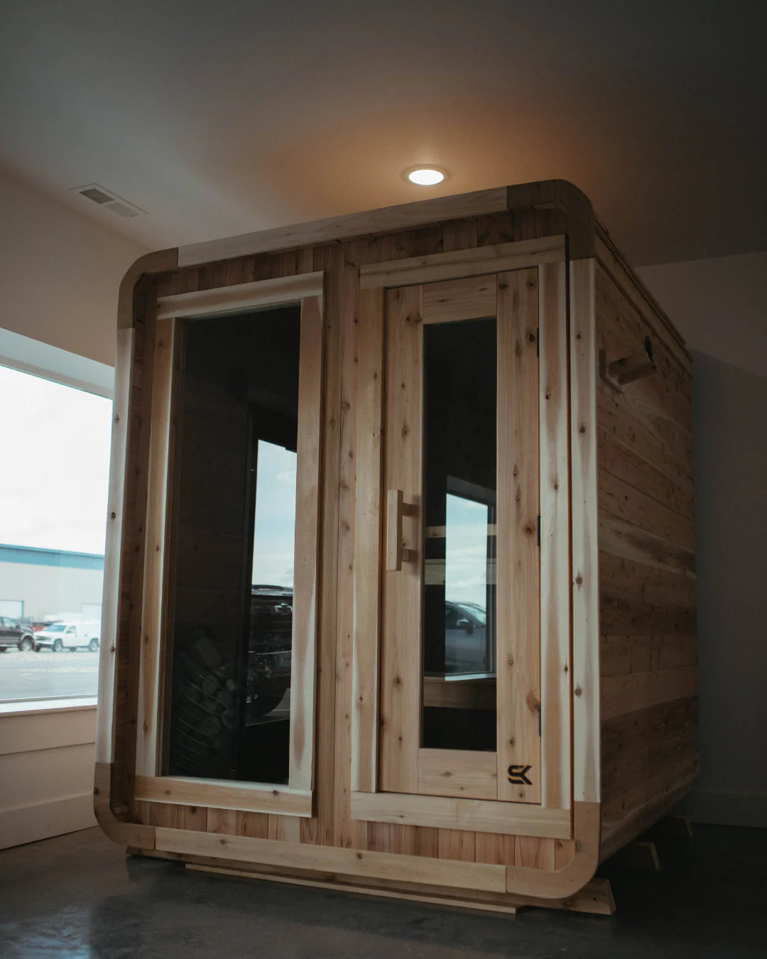 Sweat Kingdom Saunas Sweat Kingdom The Sweat Cabin 4 Person Traditional Outdoor-Indoor Sauna
