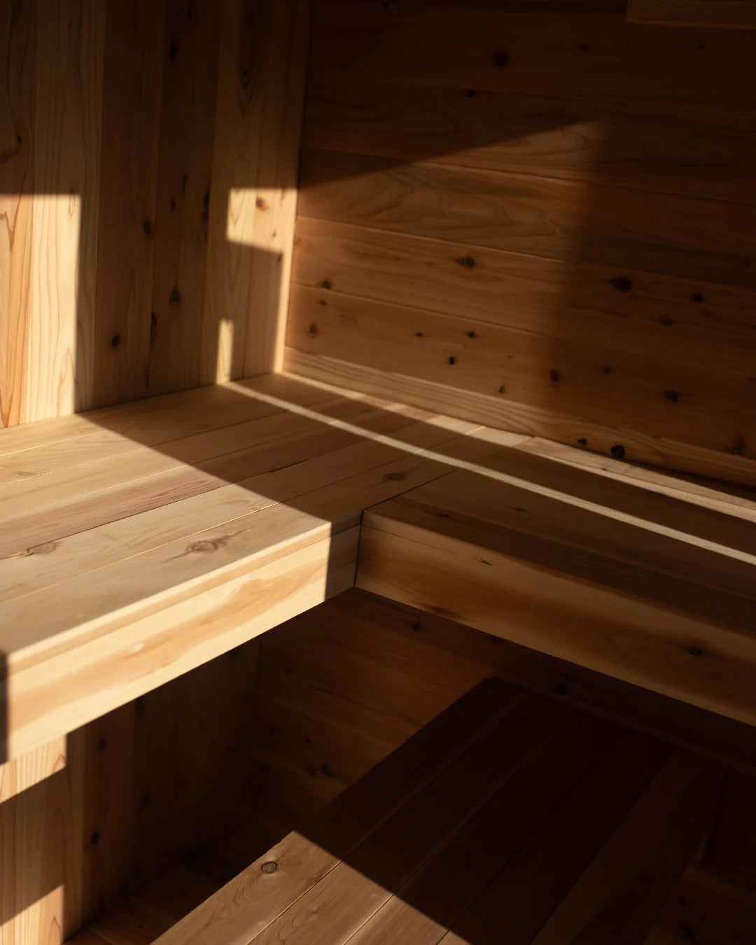 Sweat Kingdom Saunas Sweat Kingdom The Sweat Cabin Deluxe 6 Person Traditional Outdoor-Indoor Sauna