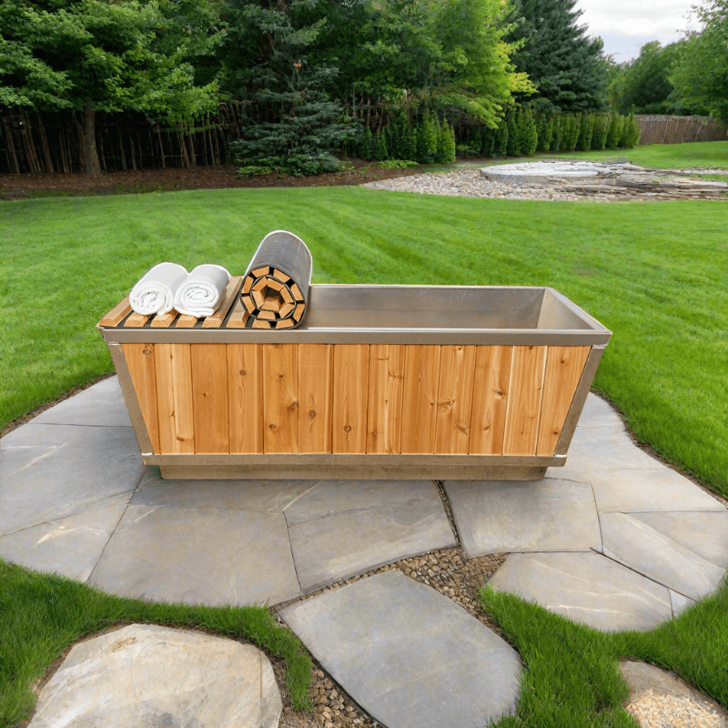Dundalk LeisureCraft Cold Plunge Tubs Dundalk LeisureCraft The Glacier Cold Plunge Tub - Knotty Red Cedar