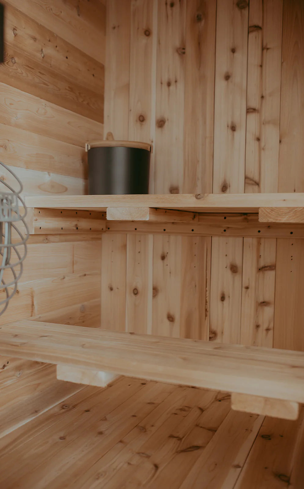 Sweat Kingdom Saunas Sweat Kingdom The Sweat Pod 2-4 Person Traditional Outdoor-Indoor Sauna