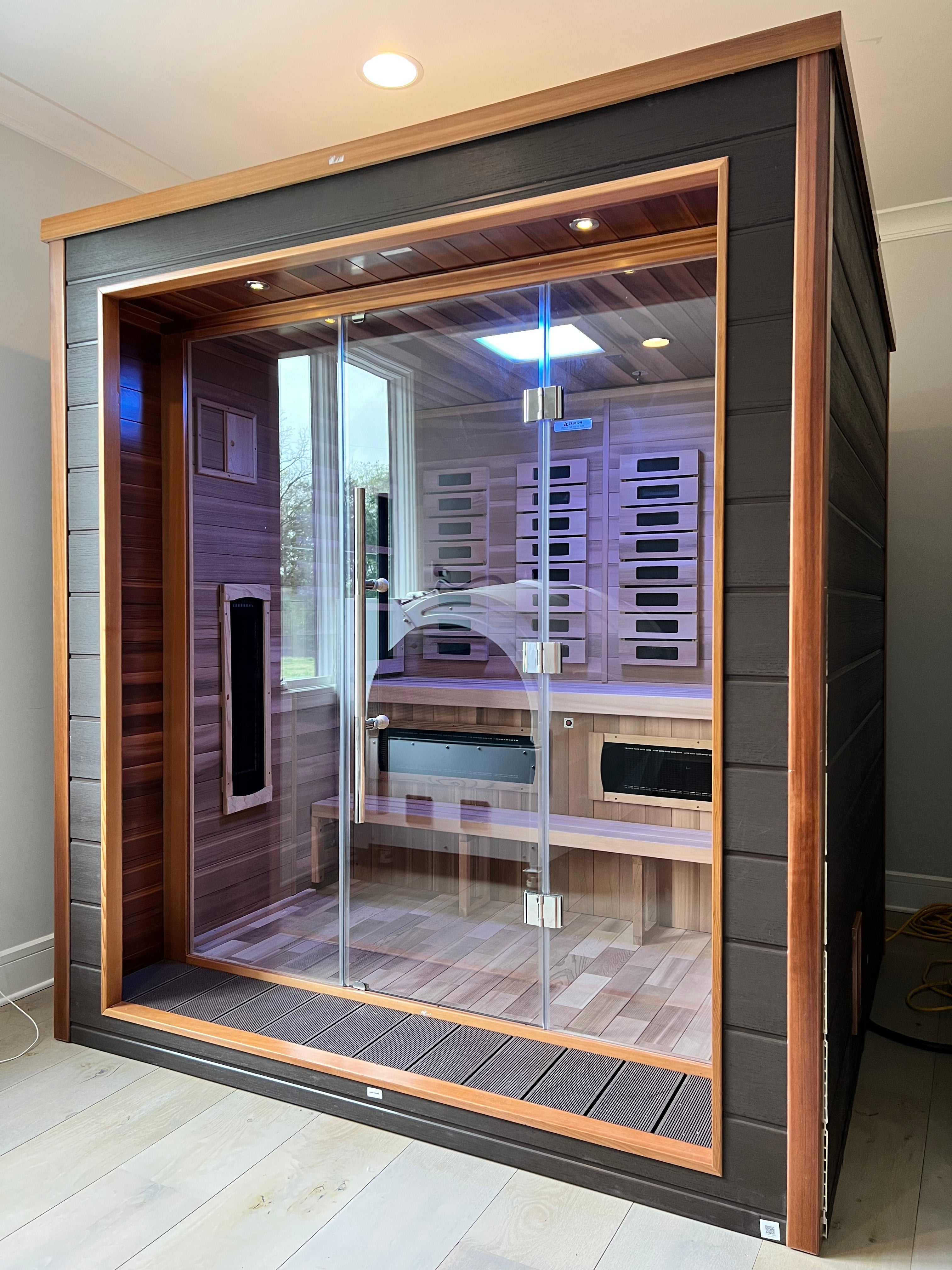 Golden Designs Saunas Golden Designs Karlstad 6 Person Outdoor-Indoor PureTech™ Hybrid Full Spectrum Sauna (GDI-8226-01)