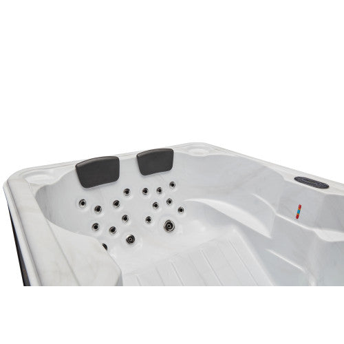 Luxury Spas Hot Tubs Luxury Spas Regal 4-Person Hot Tub Studio Series