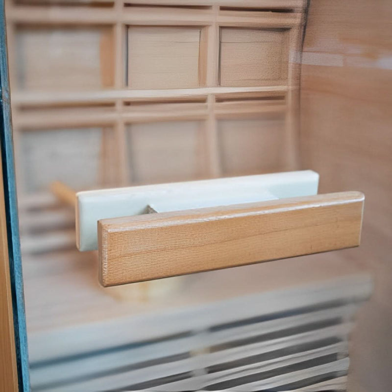 Sunray Saunas Sunray Waverly 3-Person Outdoor Traditional Sauna in front door
