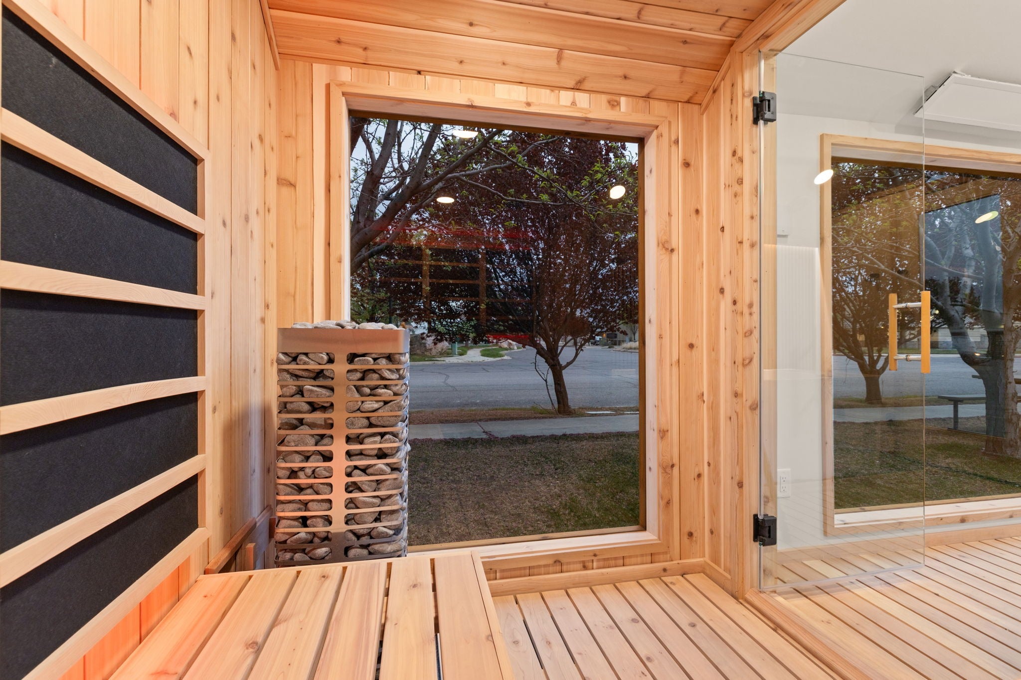 Sweaty Yeti Saunas Sweaty Yeti 4-6 Person Outdoor Sauna & Cold Plunge Cabin