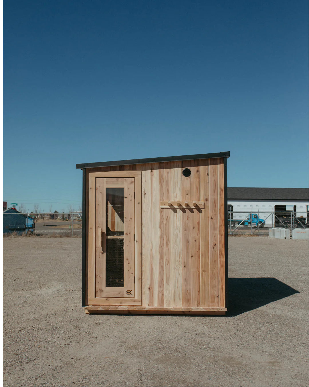 Sweat Kingdom Saunas Sweat Kingdom The Summit 2-6 Person Traditional Outdoor-Indoor Sauna