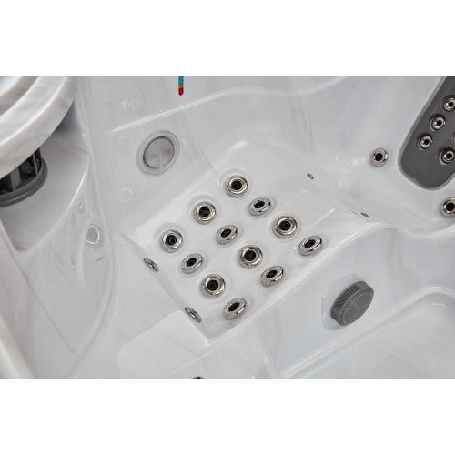 Luxury Spas Infinity 5-Person Hot Tub Elite Series