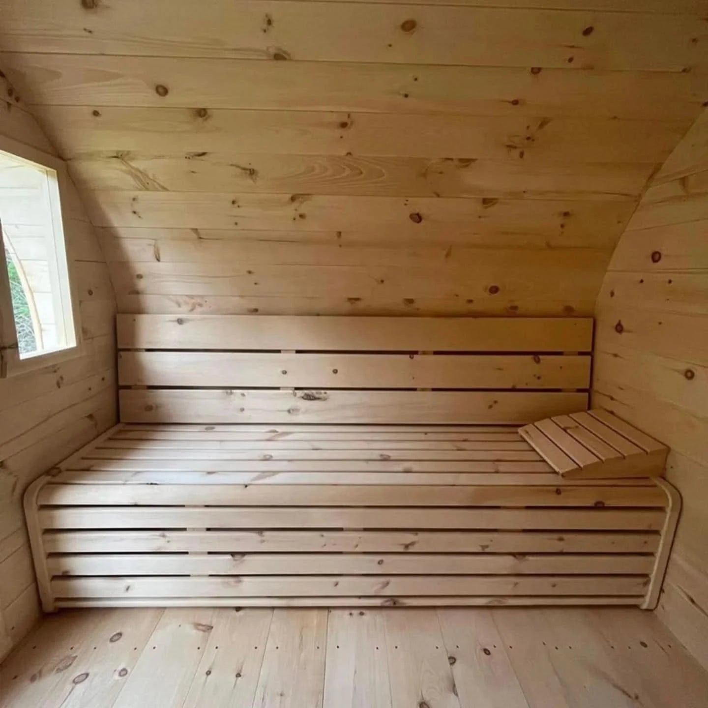 True North Saunas Saunas True North Canadian Made 4-6 Person 8' Long Outdoor Traditional Barrel Sauna