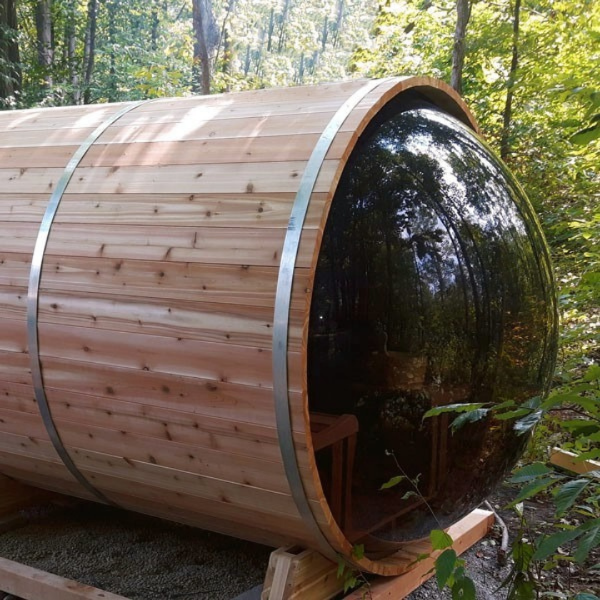 Dundalk LeisureCraft Saunas Dundalk LeisureCraft Panoramic View Knotty Cedar Barrel Sauna