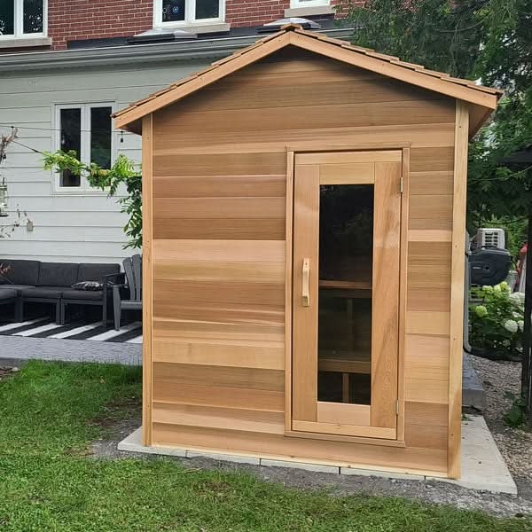 Dundalk LeisureCraft Saunas Dundalk LeisureCraft Clear Cedar Outdoor Cabin Sauna