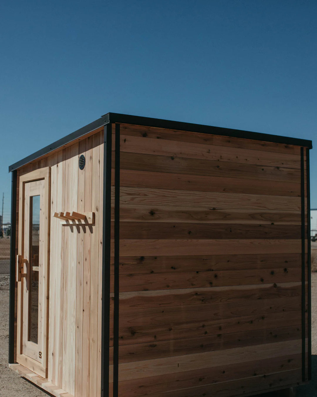 Sweat Kingdom Saunas Sweat Kingdom The Summit 2-6 Person Traditional Outdoor-Indoor Sauna