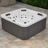 Luxury Spas Estes 5-Person Hot Tub Studio Series