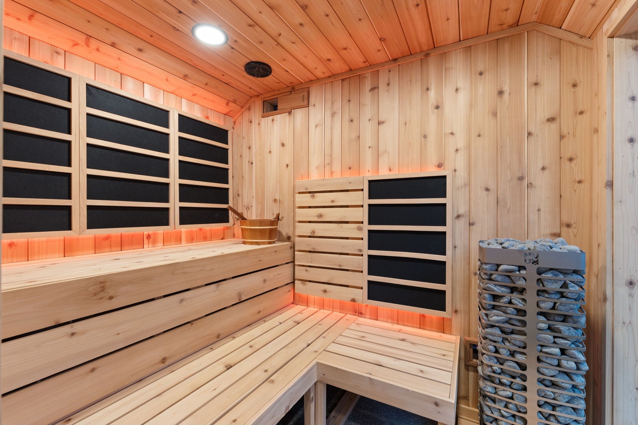 Sweaty Yeti Saunas Sweaty Yeti 4-6 Person Outdoor Sauna & Cold Plunge Cabin